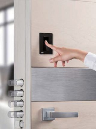 &Kappa;&Lambda;&Epsilon;&Iota;&Delta;&Alpha;&Rho;&Iota;&Alpha; ISEO X1R